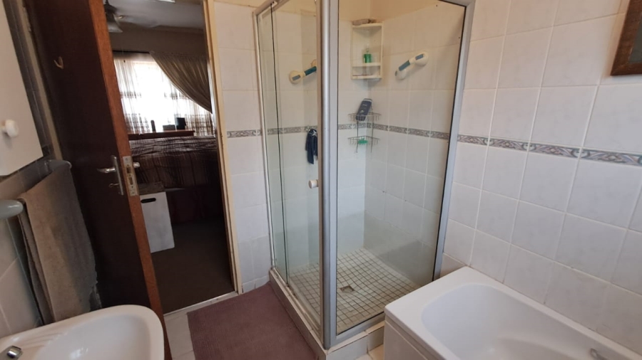 4 Bedroom Property for Sale in Parys Free State